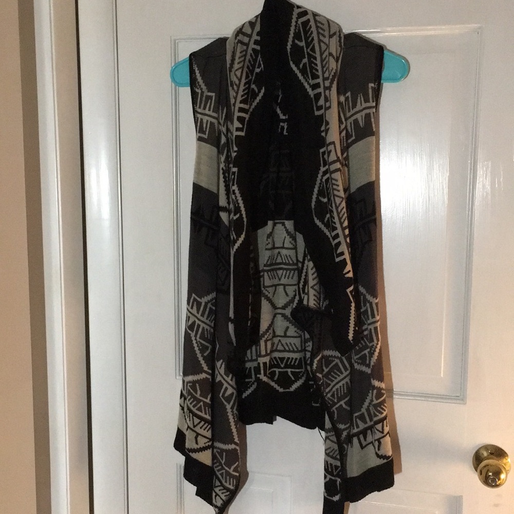 Asymmetrical, tied cardigan